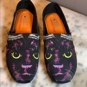 Skechers - Bobs for Cats - Size 7.5